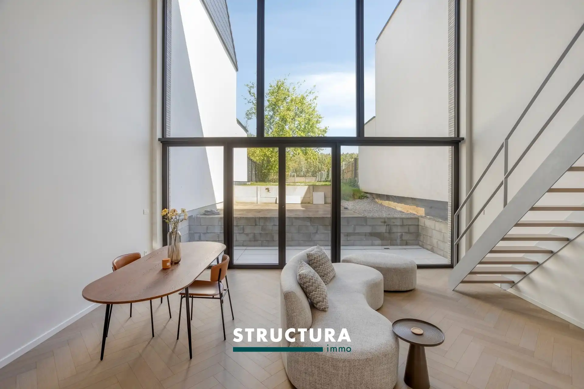 Totaal gerenoveerde woning in rustige, groene omgeving foto 10
