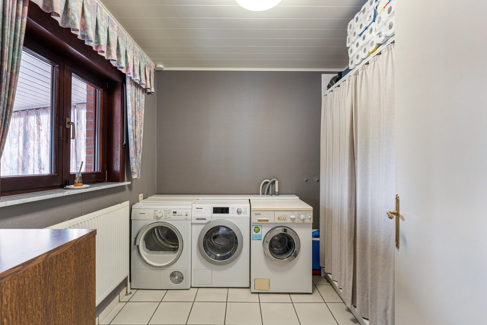 Verzorgde gezinswoning op een perceel van 9a08ca, gebouwd in 1988 op een rustige locatie nabij het centrum van Neeroeteren!  foto 16