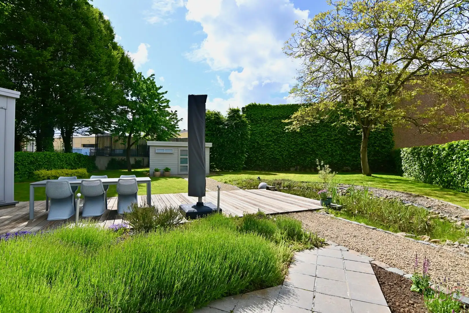 Knappe villa met prachtig aangelegde tuin op wandelafstand van de Truiense Grote Markt foto 49