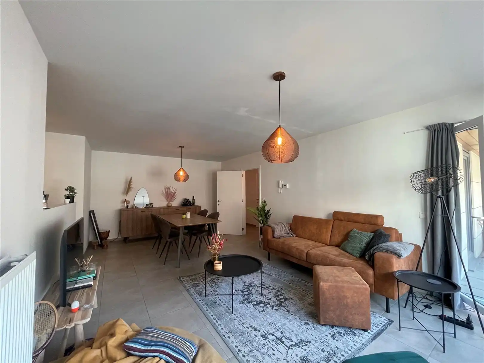 Centraal  gelegen appartement met autostaanplaats foto 21