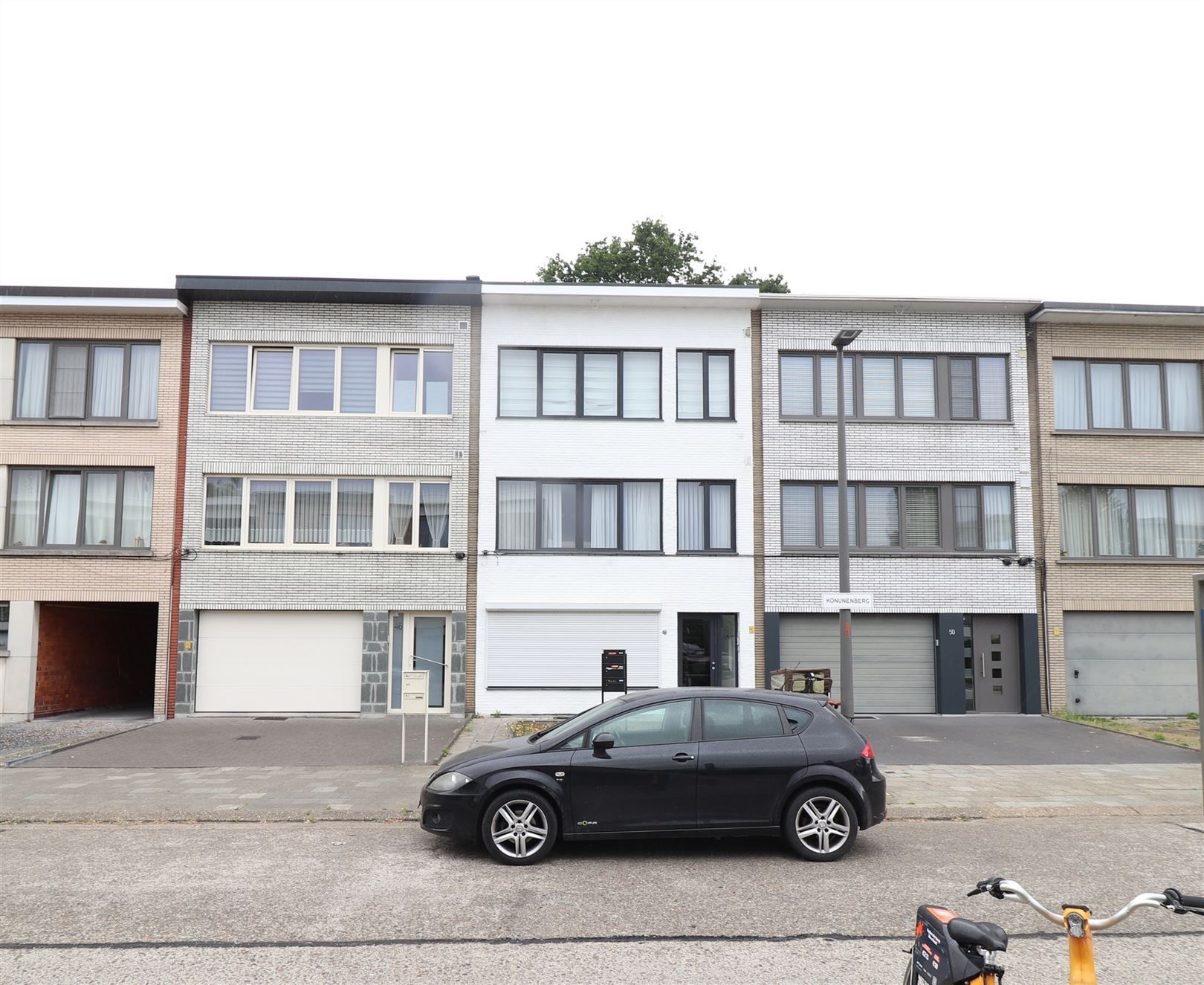 Gelijkvloers appartement met tuin foto {{pictureIndex}}