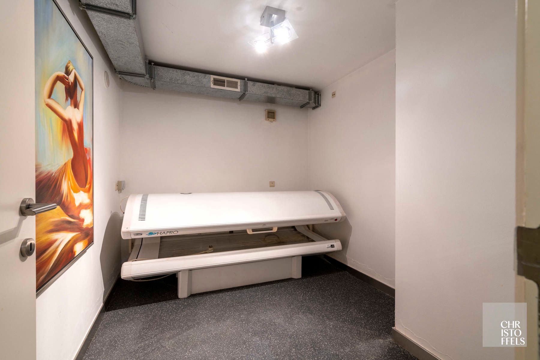 Tijdloze elegante villa met praktijkruimte (422 m²) op perceel van 1.672 m² foto 21