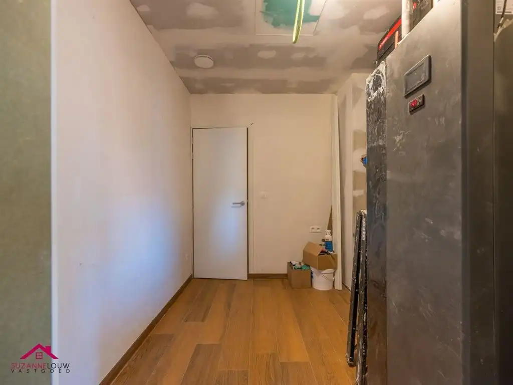 Instapklare gezinswoning, volledig gerenoveerd foto 24
