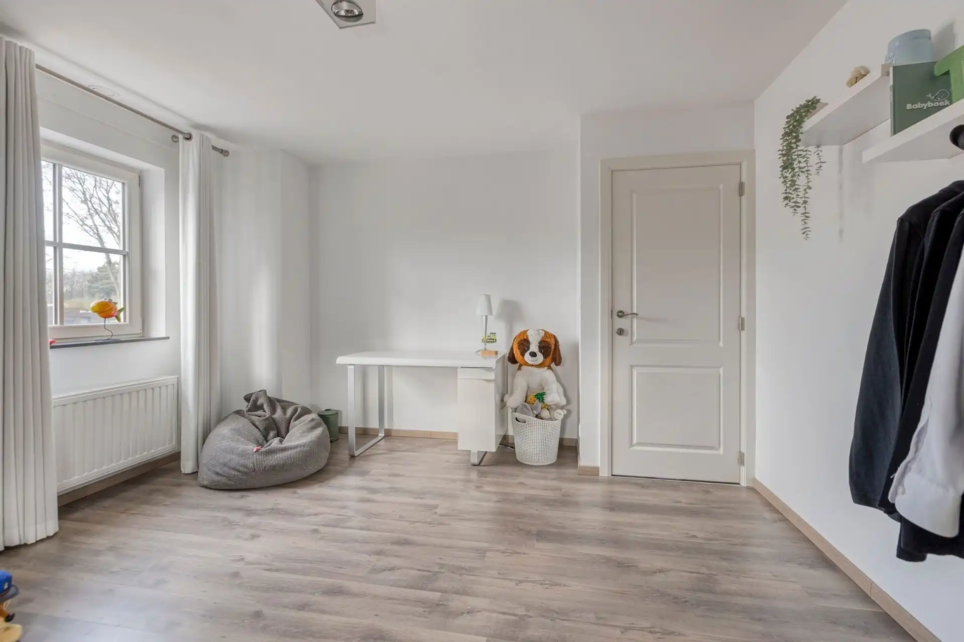 Instapklare woning op 10a in rustige en gegeerde ligging te Maasmechelen! foto 21