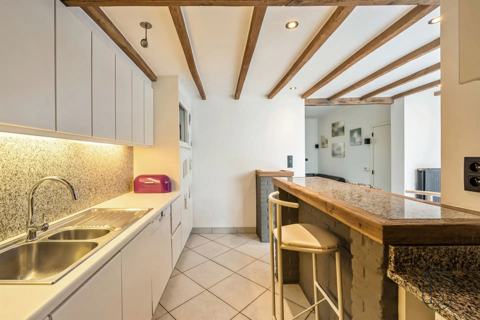 Instapklare woning aan de voet van het Kluisbos foto 14