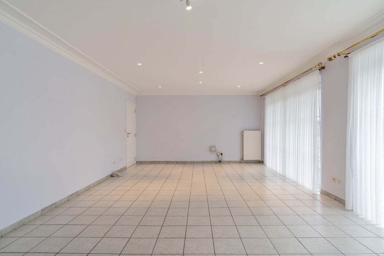 IN OPTIE - Zeer ruim en netjes verzorgd drie-slaapkamer appartement met kelder en garage te Schoonbeek - instapklaar ! foto 9