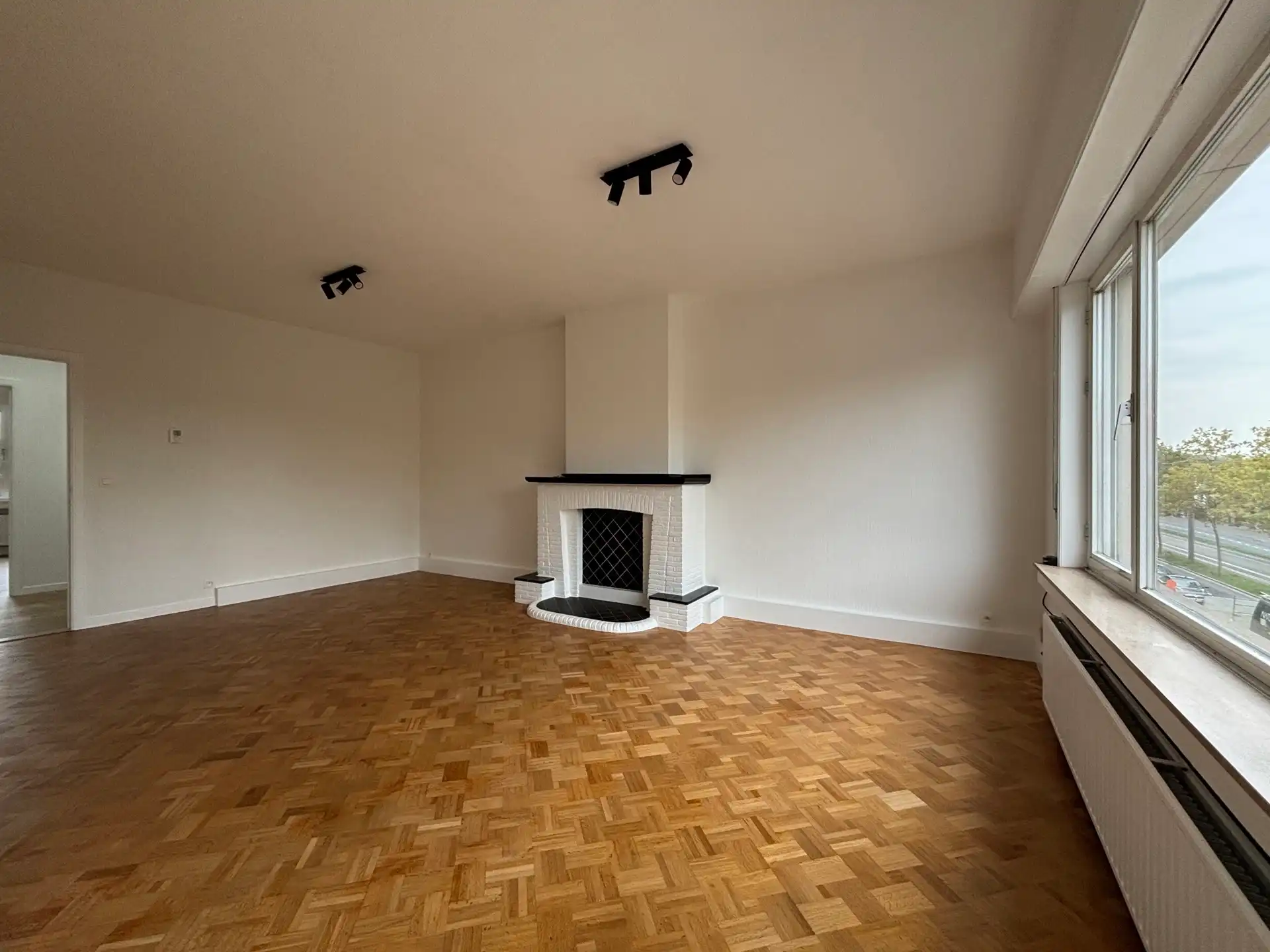 Recent gerenoveerd appartement met 2 slaapkamers foto 2