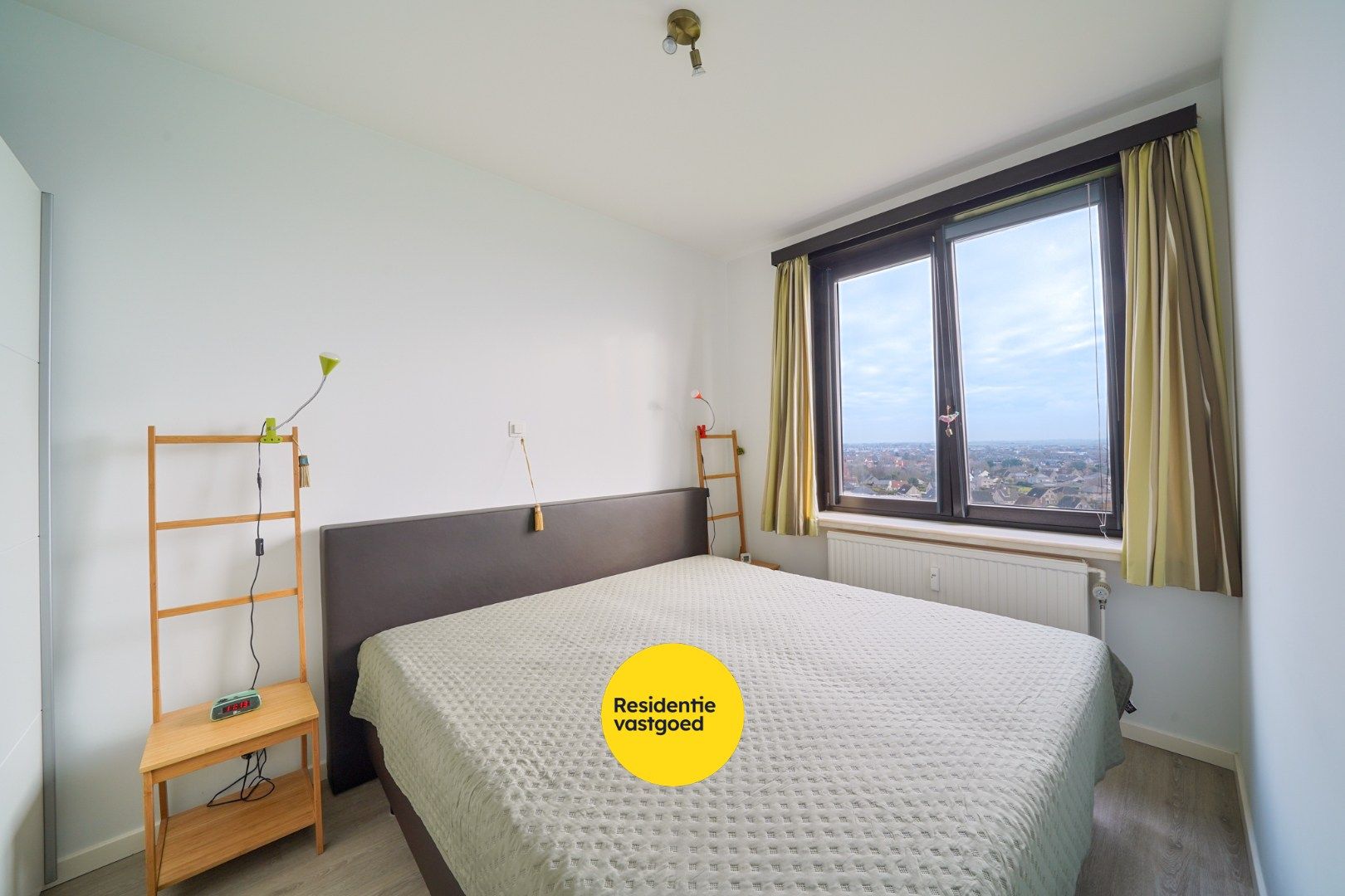 Appartement met 2 slaapkamers en zeezicht te Bredene foto 14