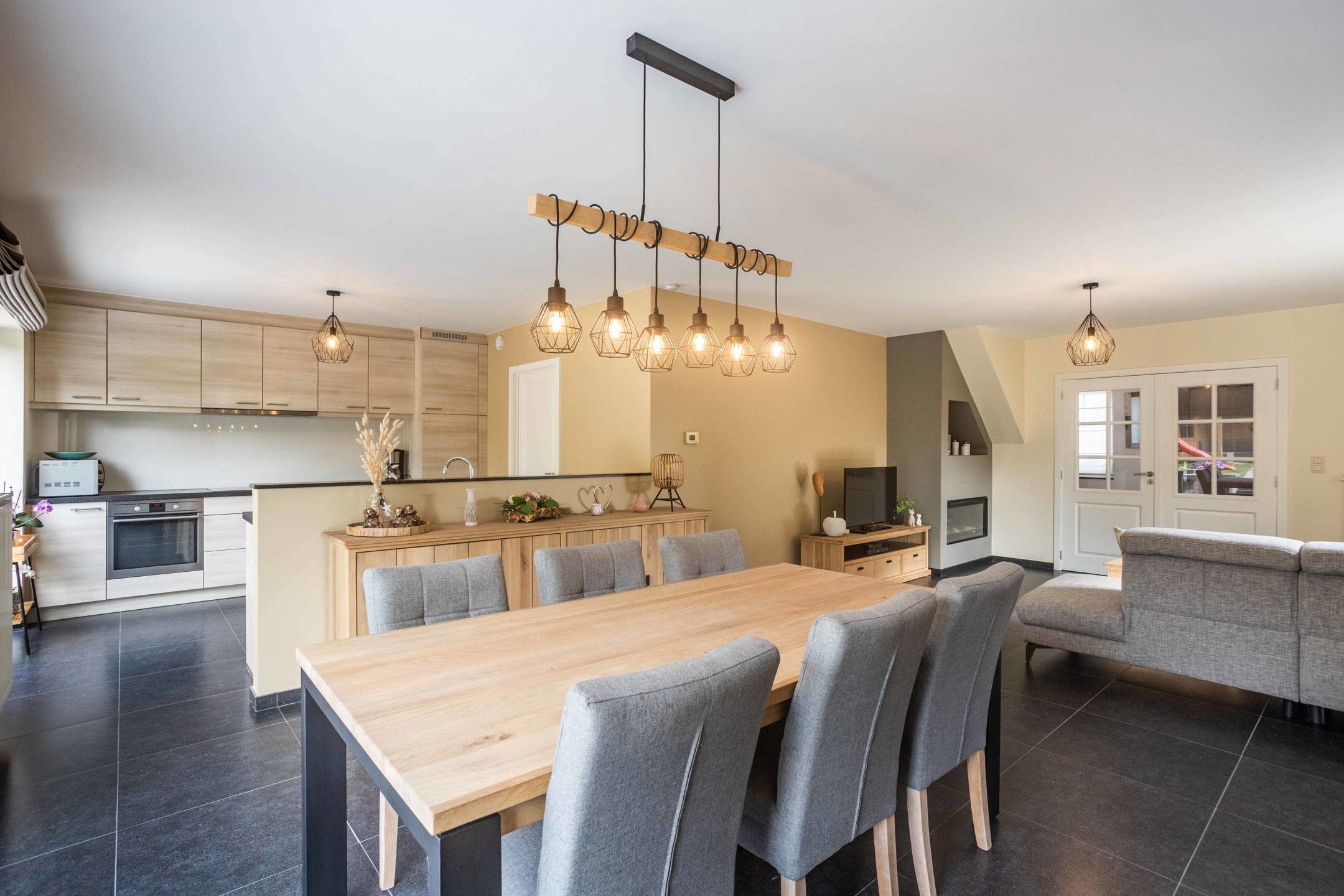 Energiezuinige woning met tuin & garage op toplocatie foto 10