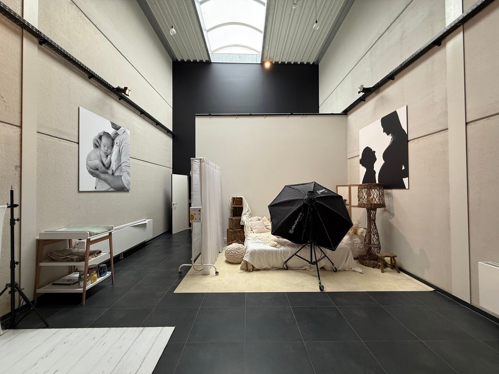 Perfect afgewerkt industriepand met kantoor en loods foto 25