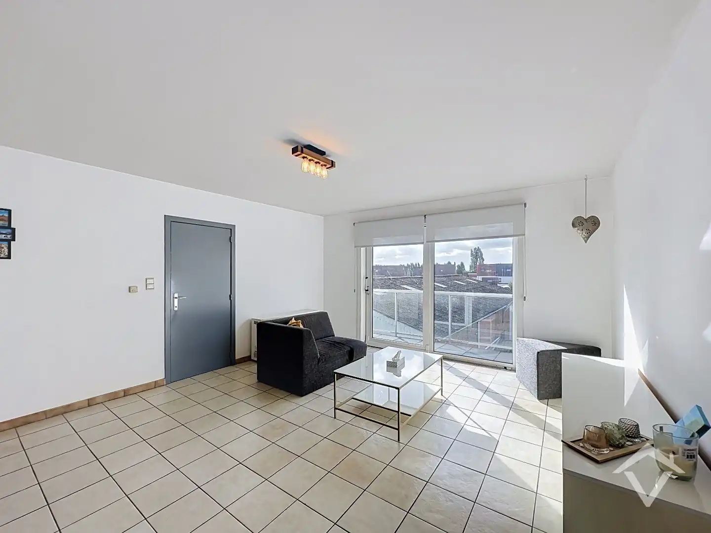 Lichtrijk 2-slaapkamerappartement met ruim terras te Aartrijke foto 2