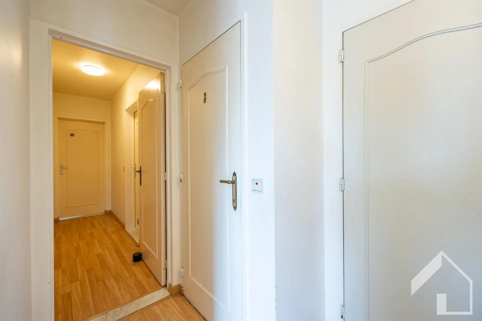 Ruim appartement op de 1e verdieping met garagebox foto 7