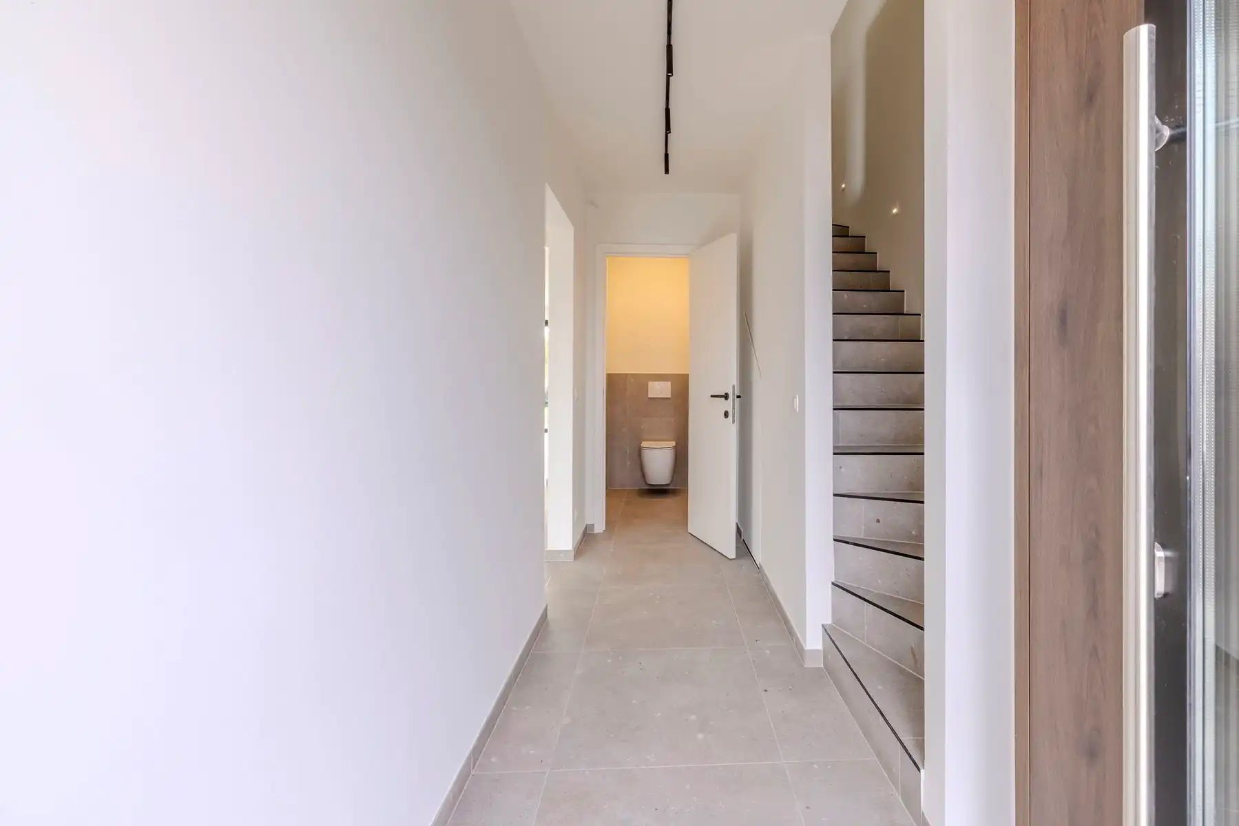 Afgewerkte HOB met 3 slpk, 2 bdk, garage, e-peil <10 en tuin foto 4