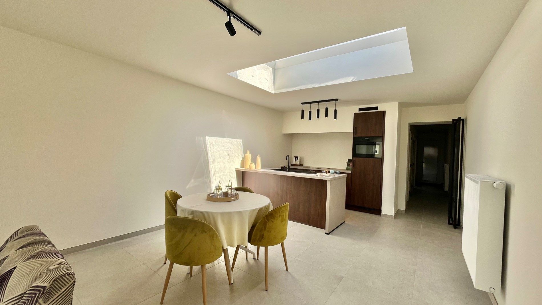 Nieuwe woning met 3 kamers en volle uitweg foto 2