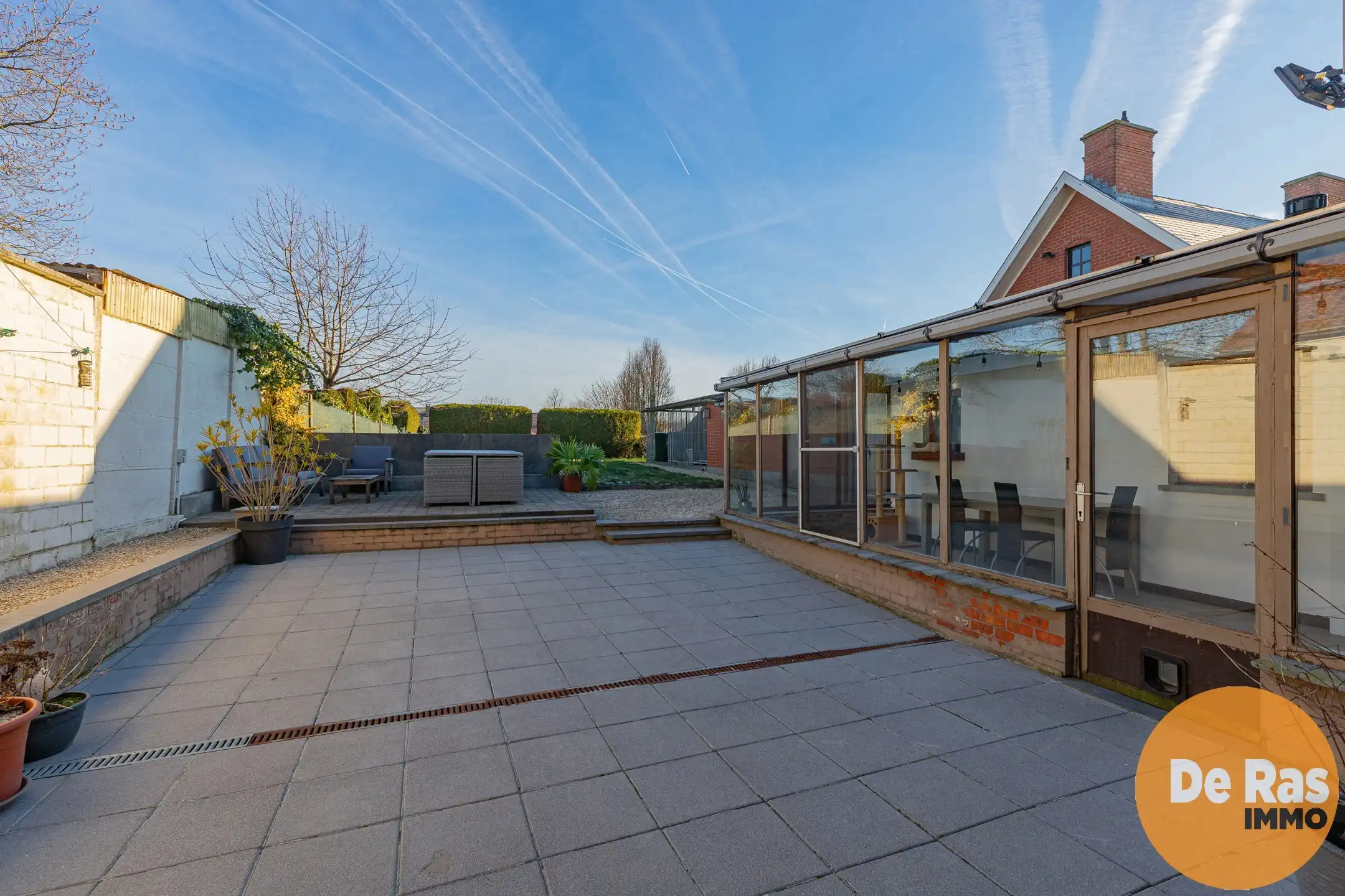 BORSBEKE – Instapklare woning met een prachtige tuin foto 24