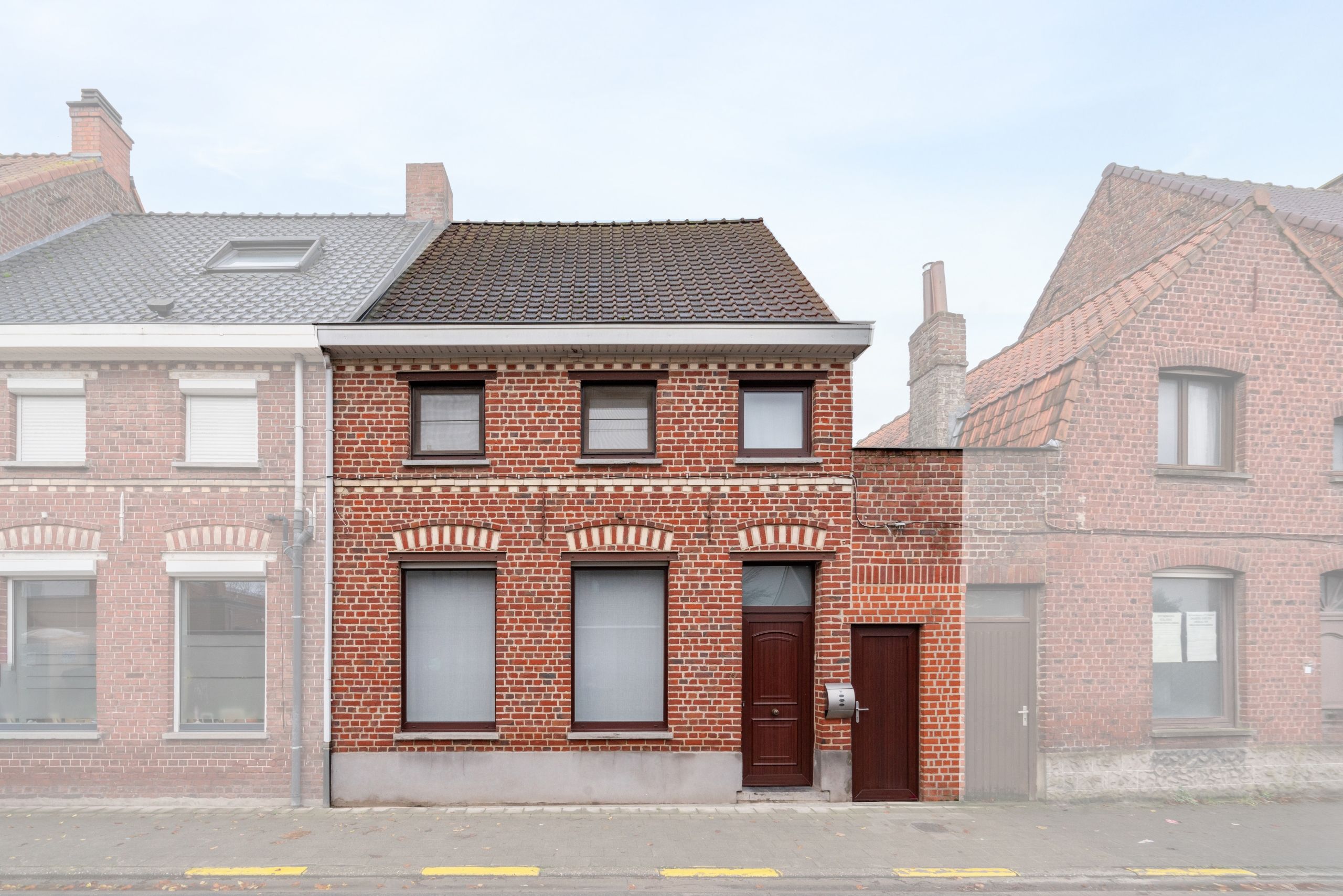 Ruime woning met potentieel in het centrum van Deerlijk foto 16