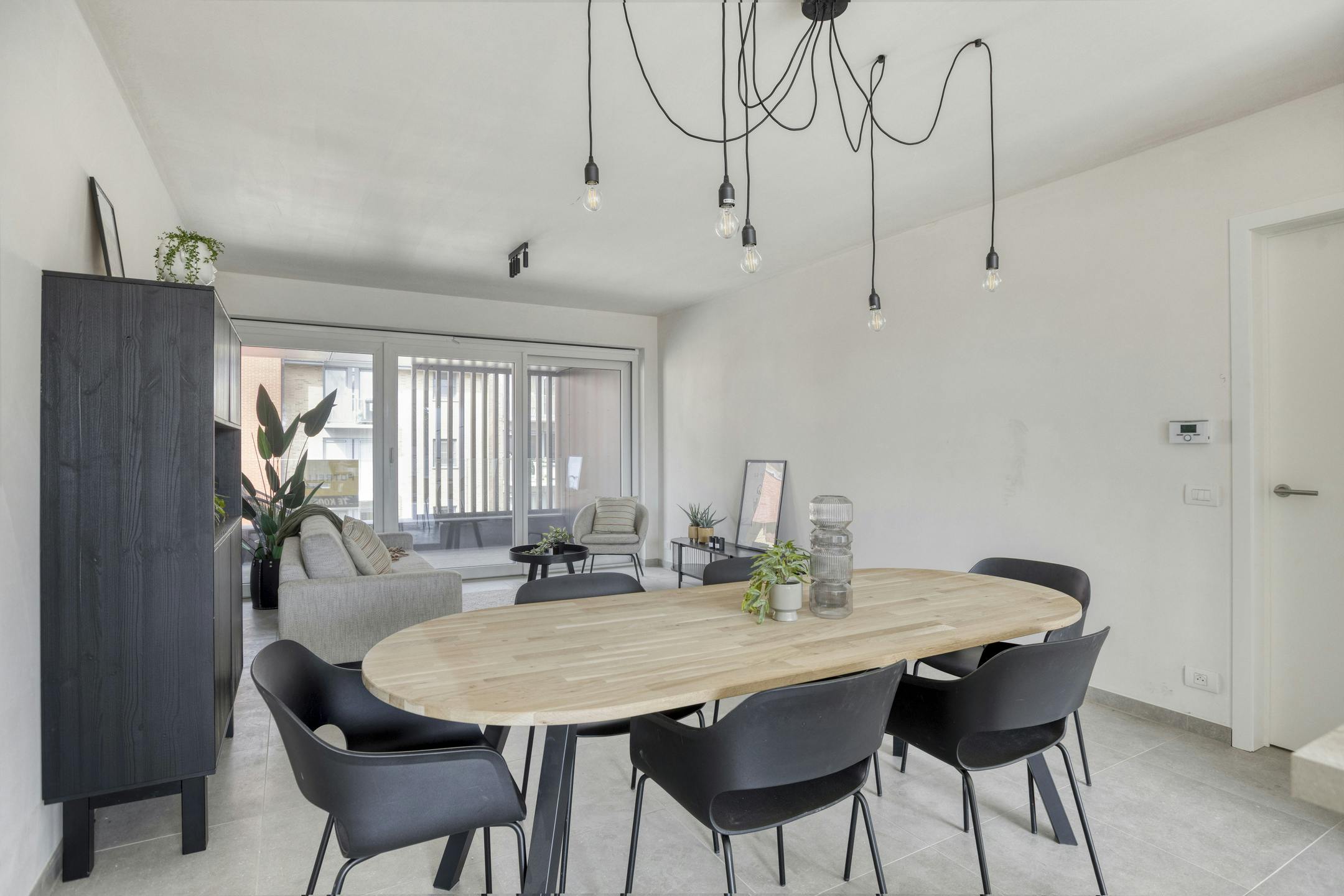 Appartement met 2 slaapkamers te koop in Veurne foto 2