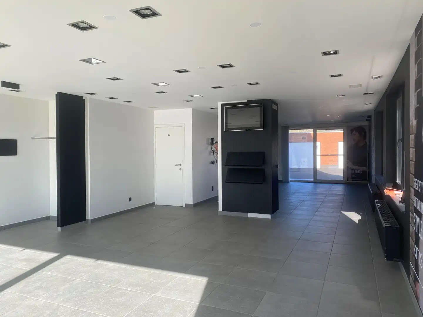 Pop-upruimte te huur op commerciële toplocatie in Maldegem foto 2