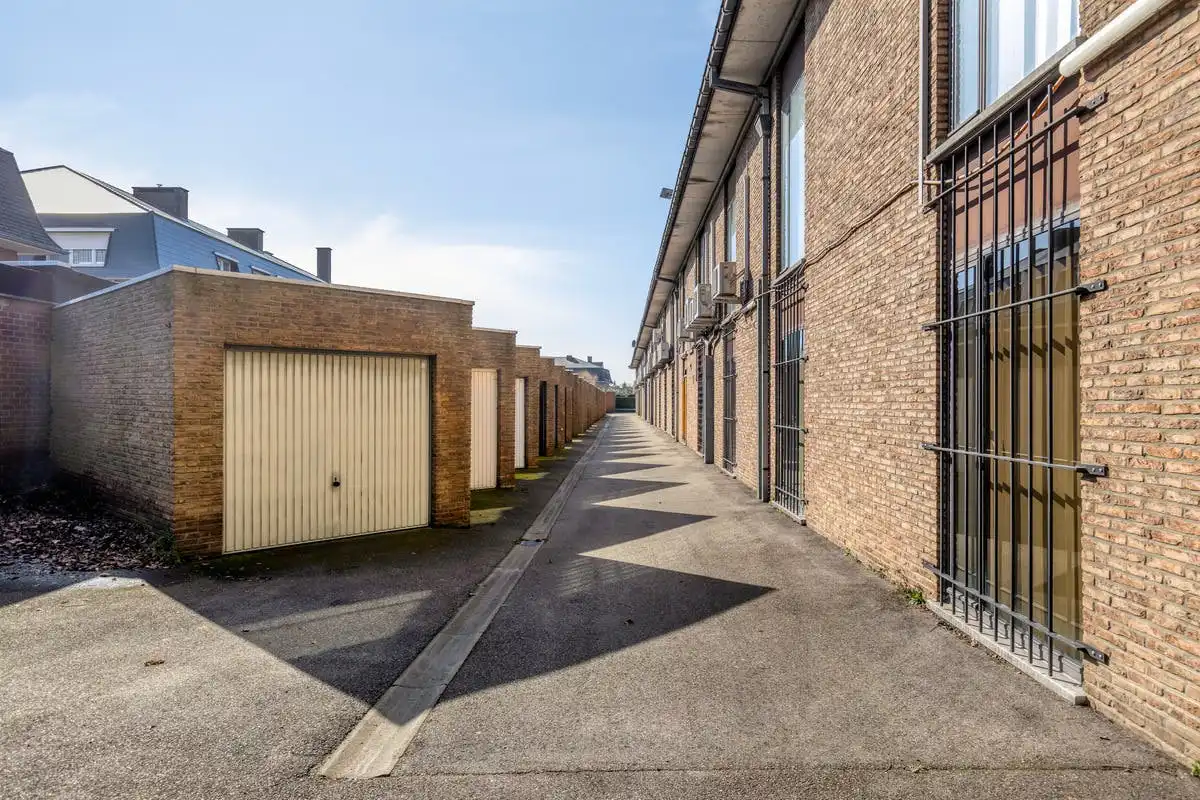 Te moderniseren appartement te koop in Harelbeke foto 10