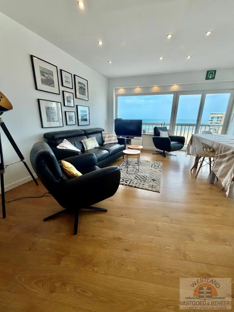 Exclusief hoekappartement met panoramisch zeezicht, parkeerplaats inbegrepen foto 4