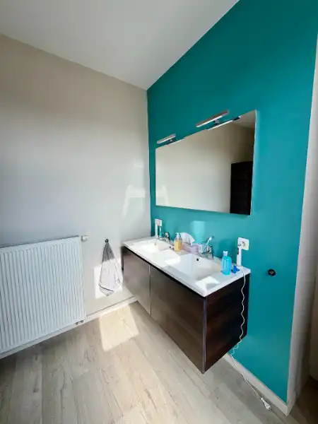 NABIJ STATION GENT SINT PIETERS, GERENOVEERDE RIJWONING MET 2 SLAAPKAMERS foto 9