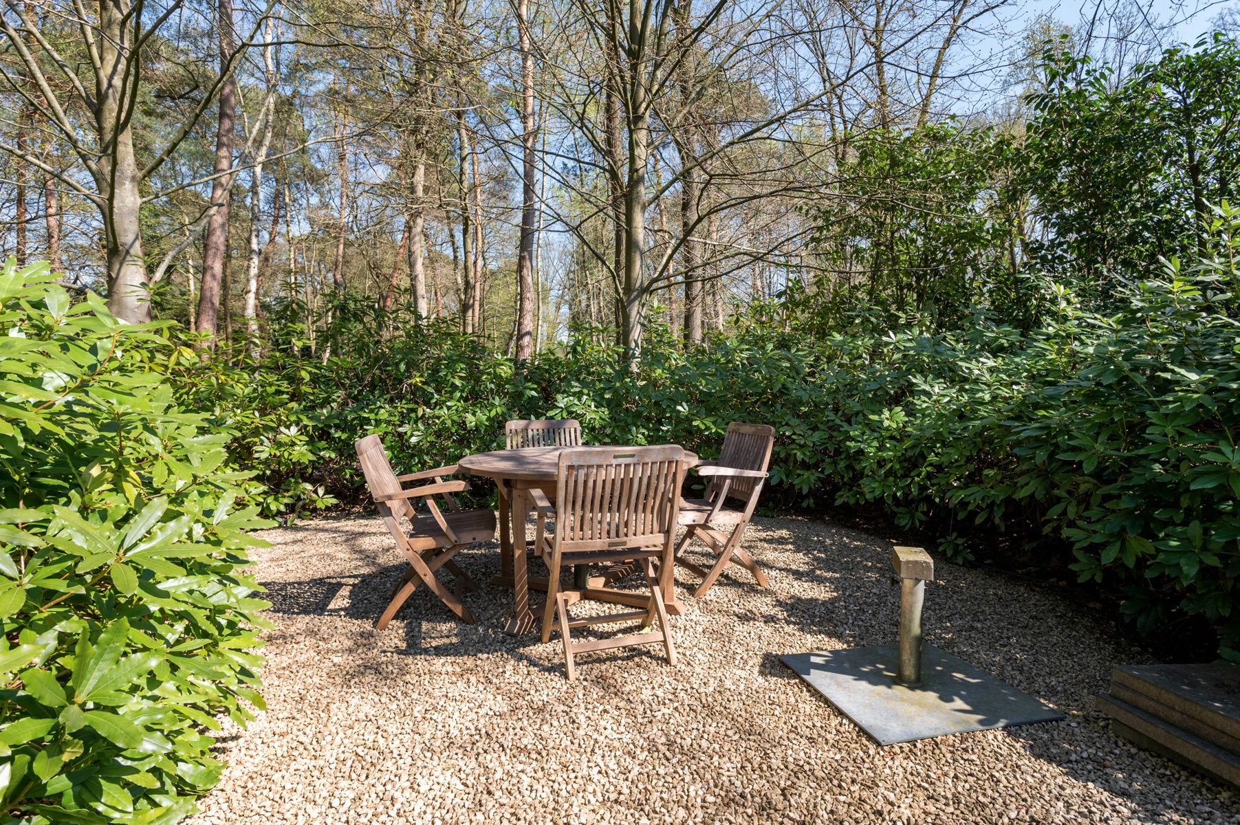 Luxueuze gelijkvloerse villa met zwemvijver op ca. 898 m². foto 23