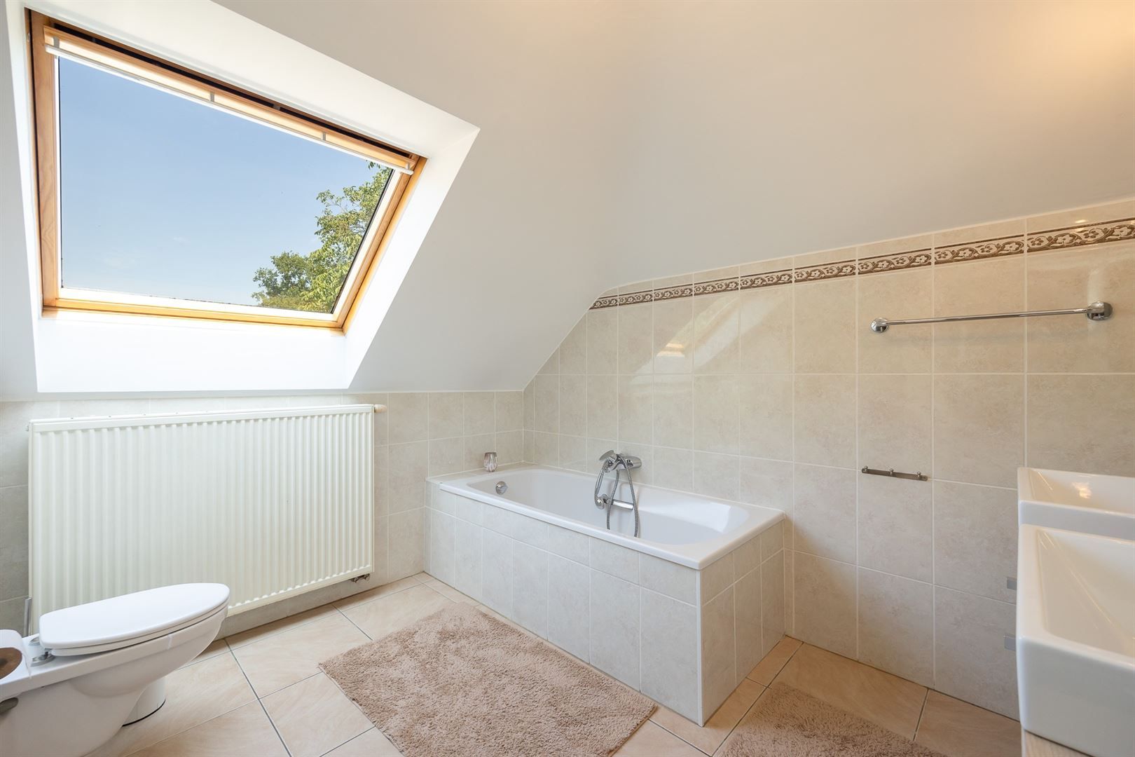 Een moderne villa met 4 ruime SLKS  nabij het centrum van Heide- Kalmthout. foto 31