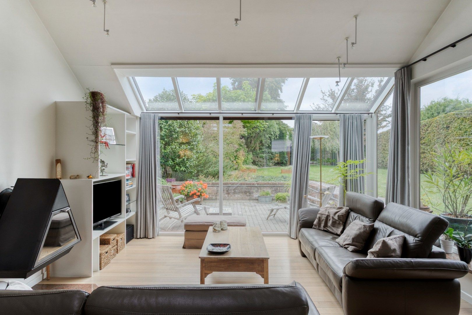 Prachtige, unieke woning met mooie tuin in het centrum van Wevelgem! foto 4
