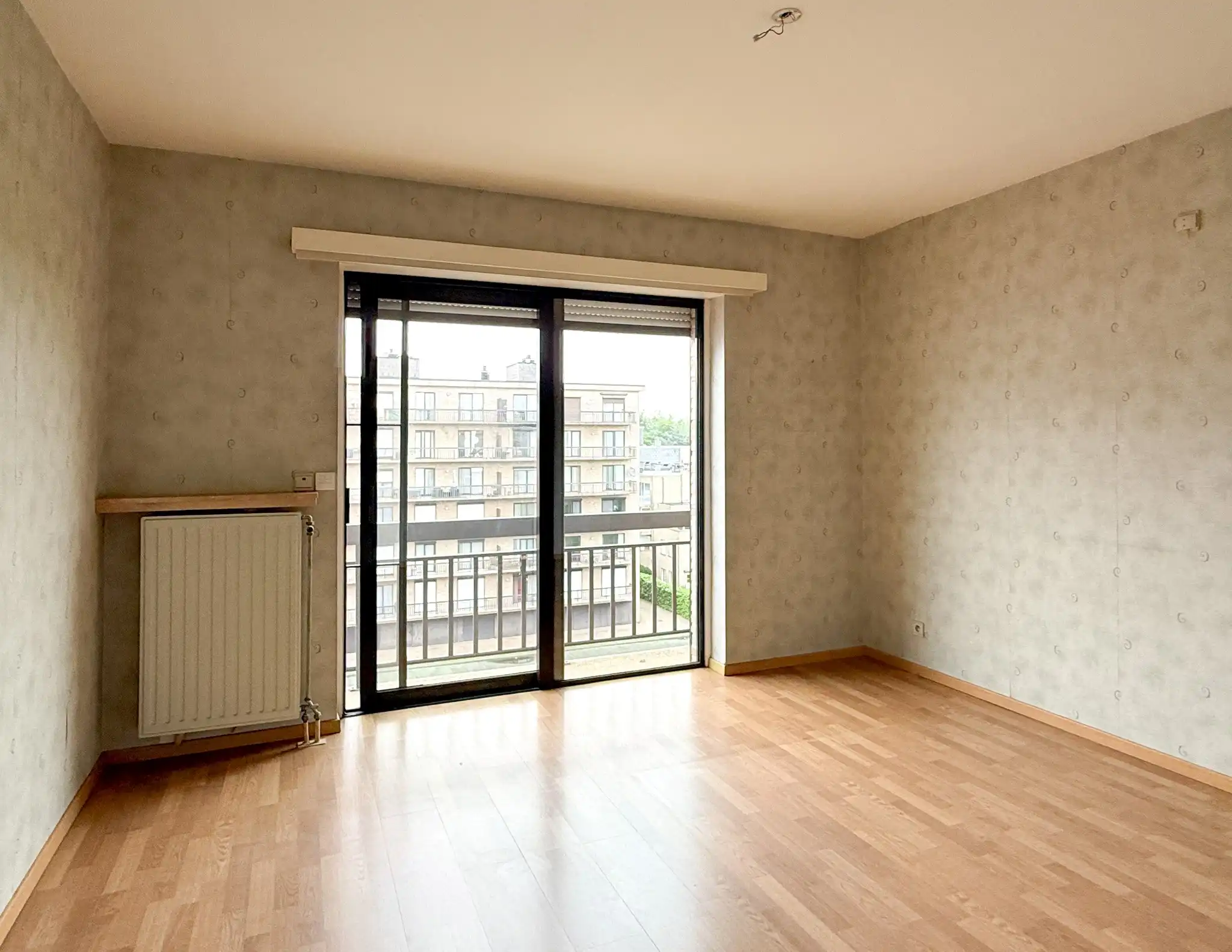 Appartement met twee slaapkamers en twee terrassen in het centrum van Beveren foto 8