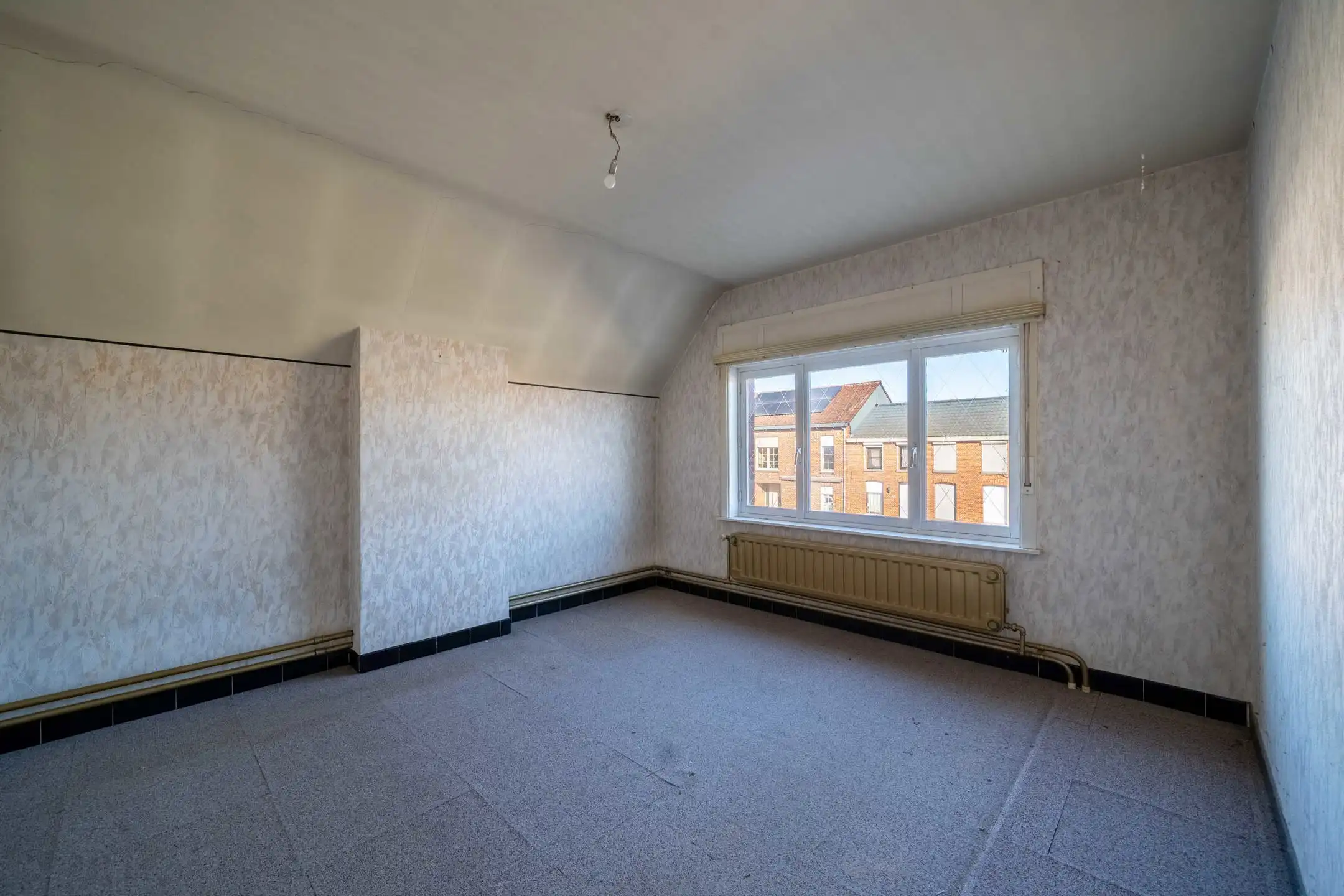 Te renoveren woning met ruime tuin en garage op 7a08ca foto 17