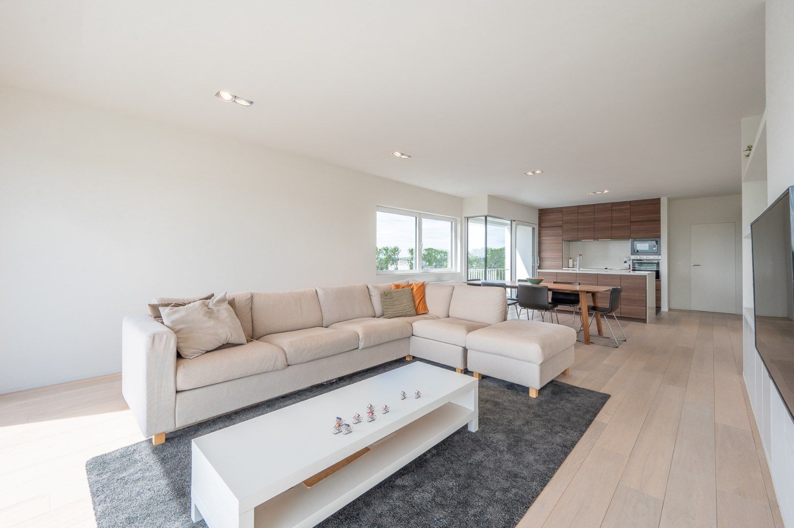 Stijlvol gerenoveerd appartement vlakbij centrum Brugge foto 6