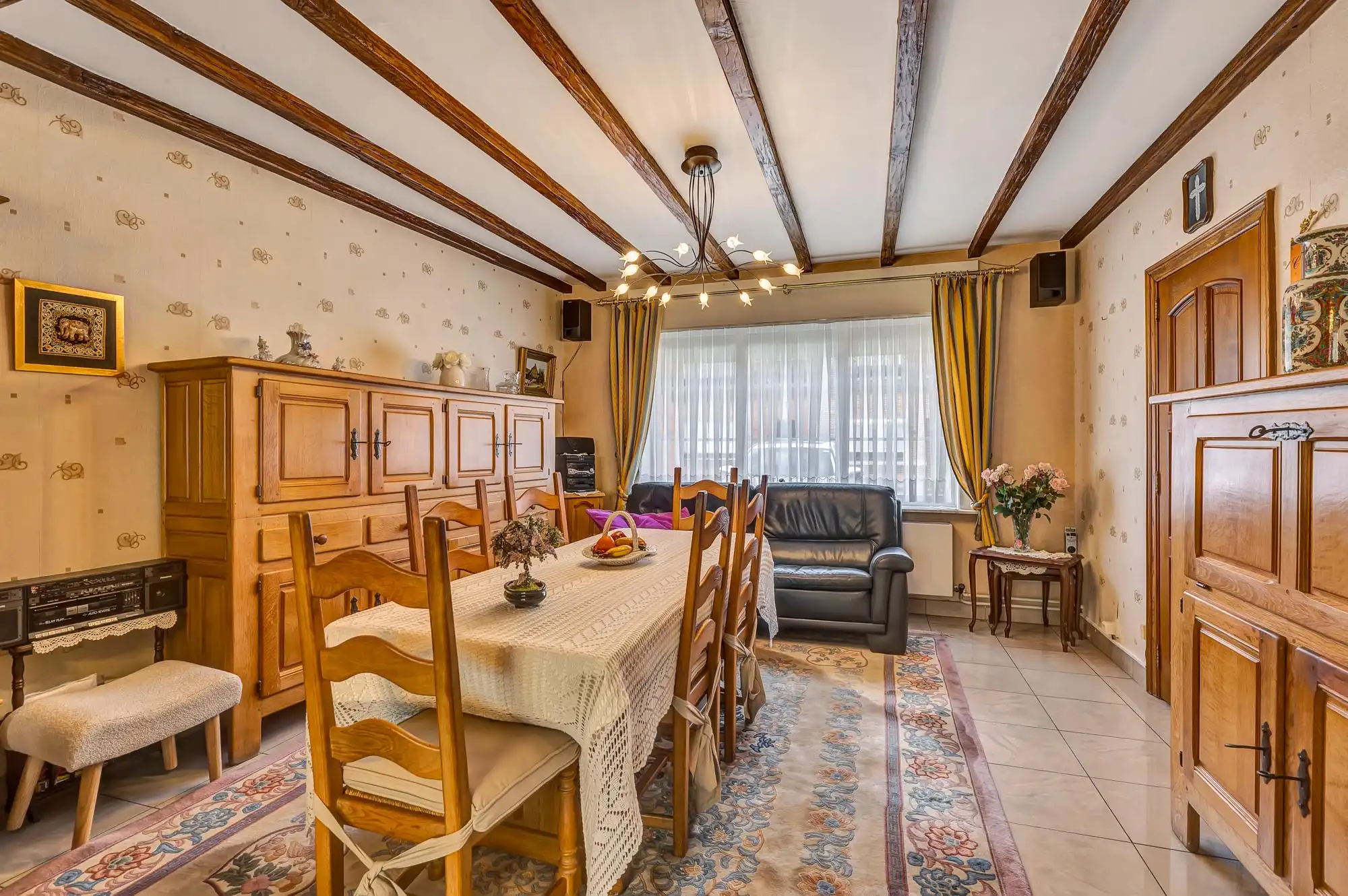 Solide woning met garage op rustige locatie foto 8