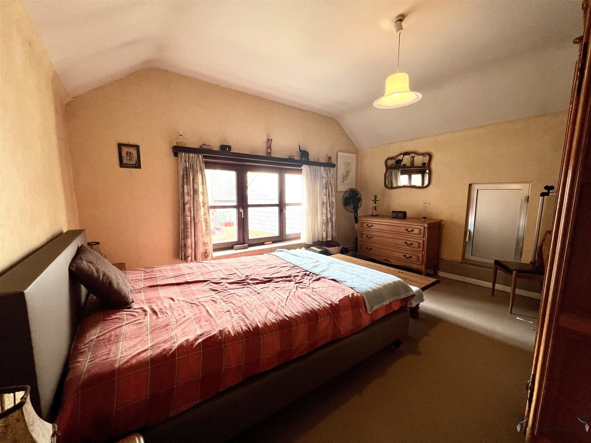 Te renoveren woning met 3 slaapkamers & tuin foto 10