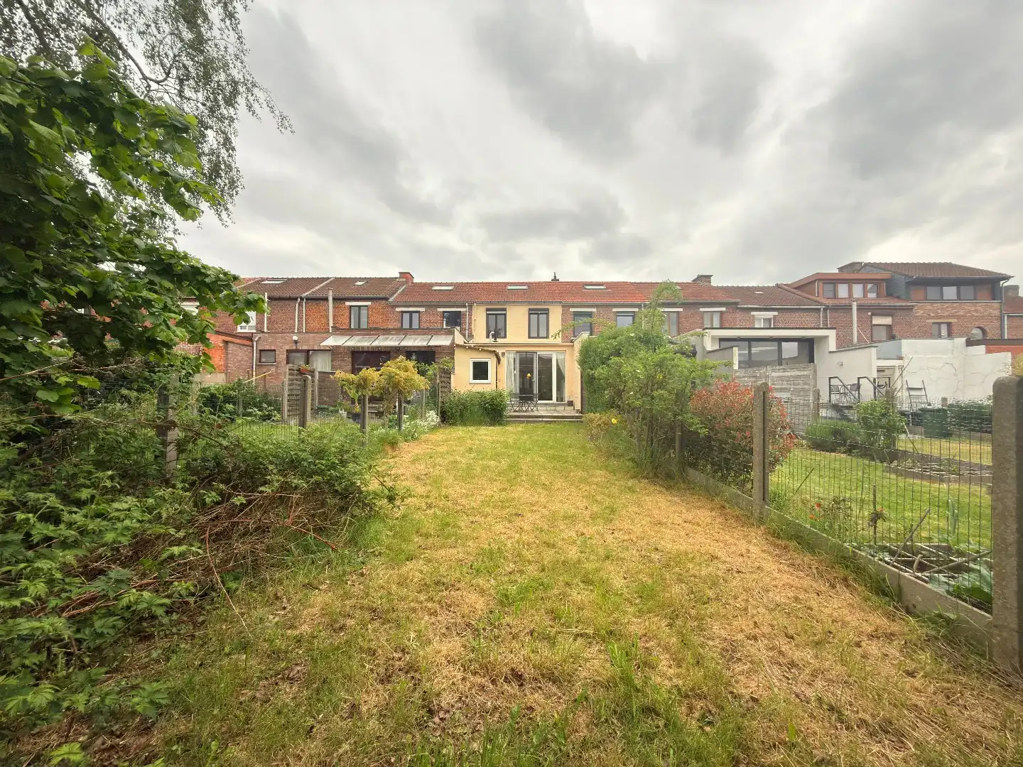 Charmante stadswoning met aangename tuin foto 9