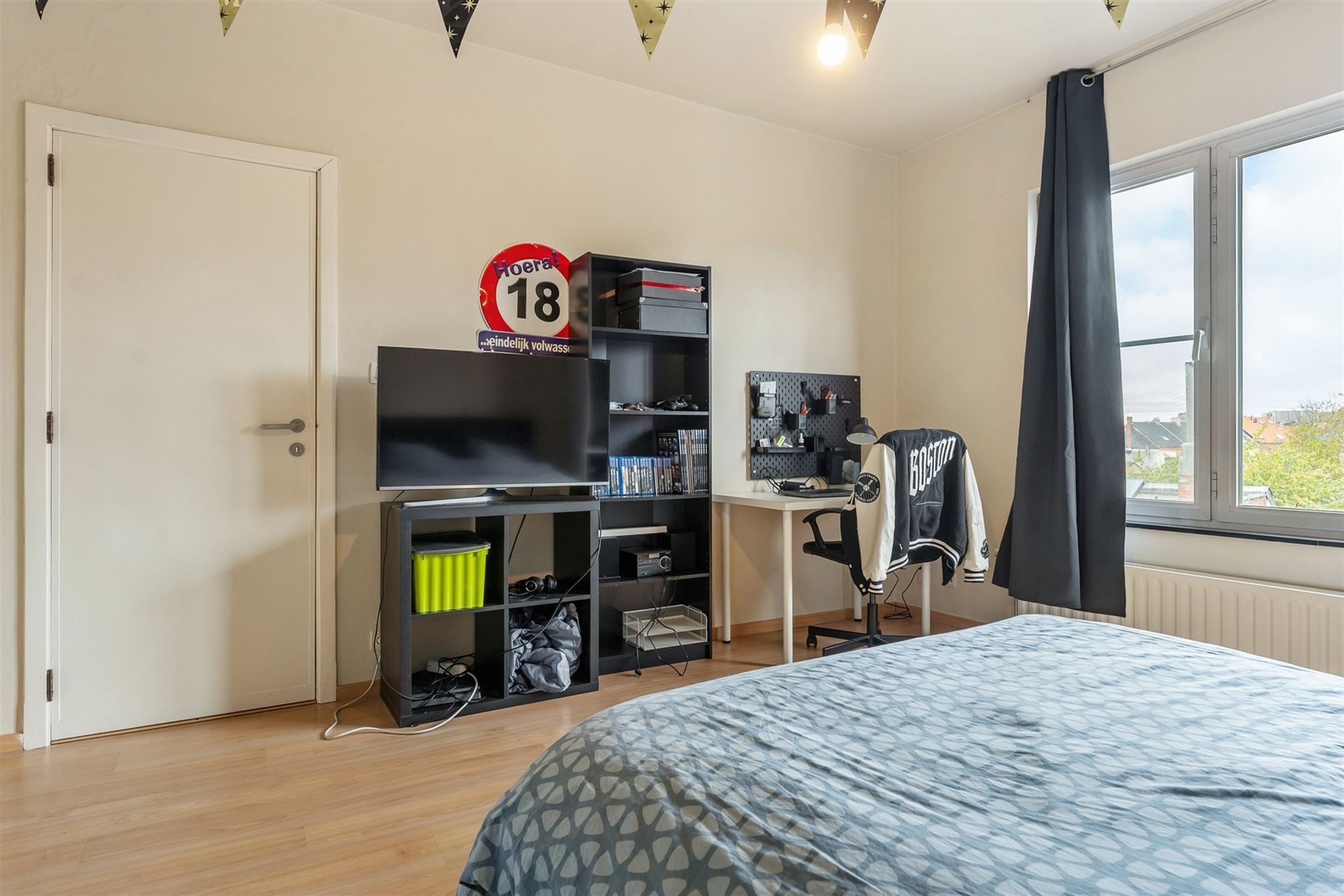 PERFECT ONDERHOUDEN DUPLEX APPARTEMENT (157M²) MET 3 SLAAPKAMERS EN RUIM TERRAS TE HERENTALS CENTRUM foto 19