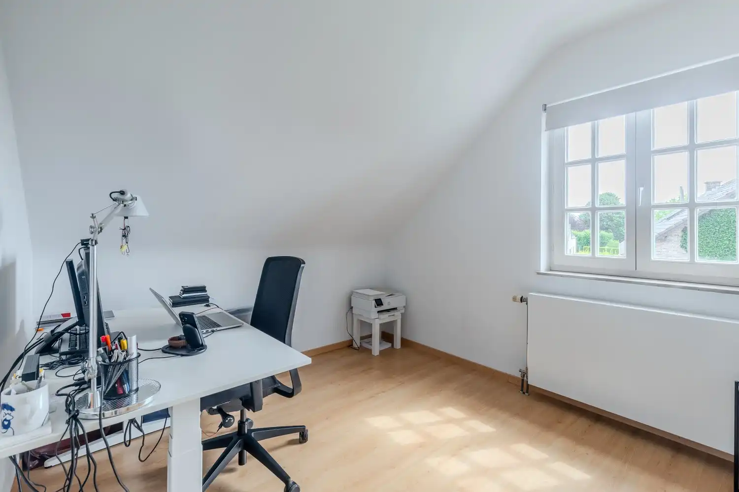 Verzorgde, instapklare woning met 3 slaapkamers én 2 badkamers in het gezellige Mopertingen, Bilzen-Hoeselt. foto 24
