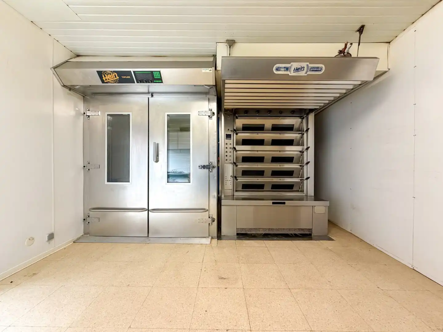 Handelspand bestaande uit winkel met woning, productieatelier en groot magazijn, Torhout foto 14