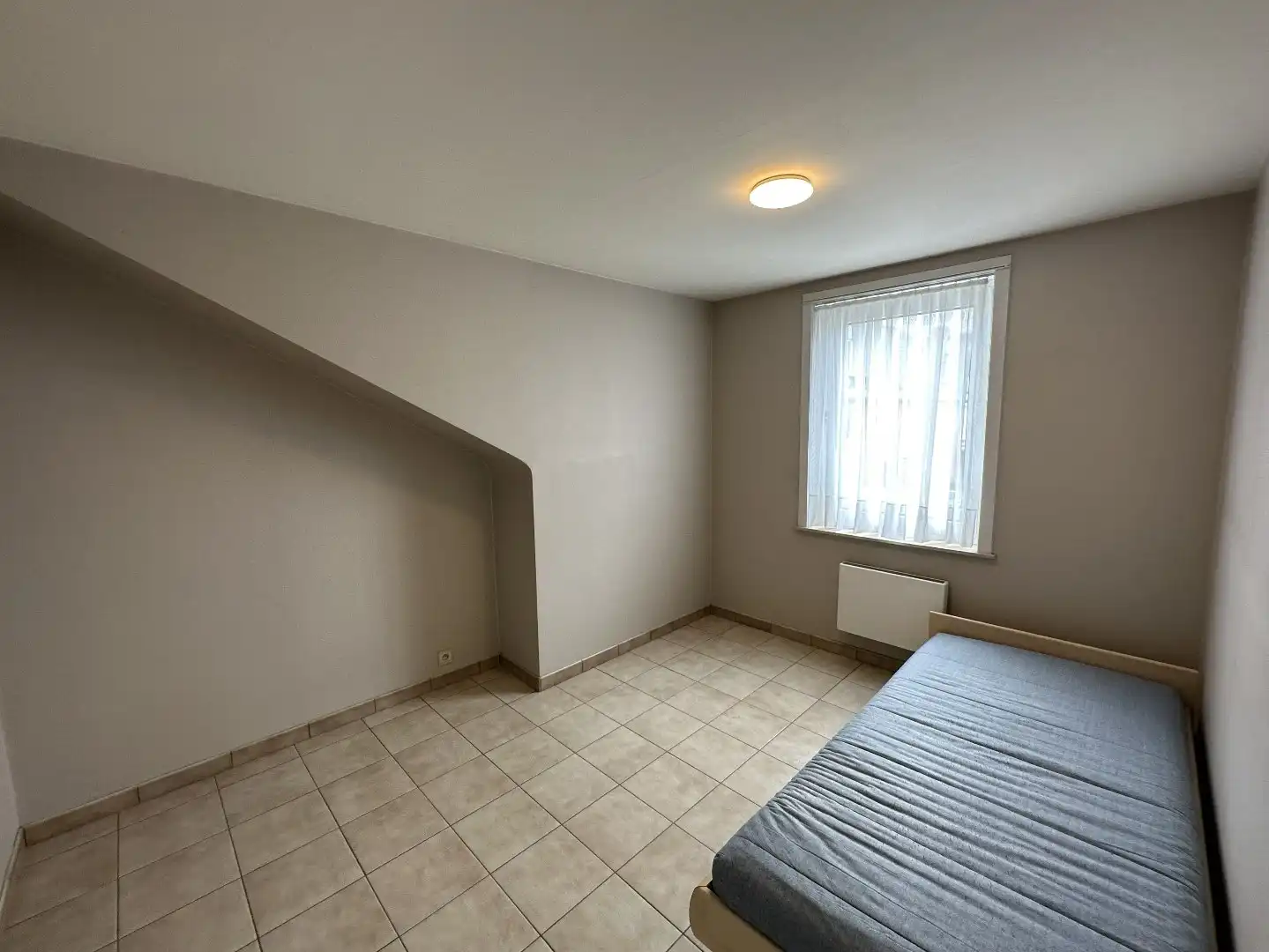 Centraal gelegen 1-slaapkamer appartement, Torhout foto 8