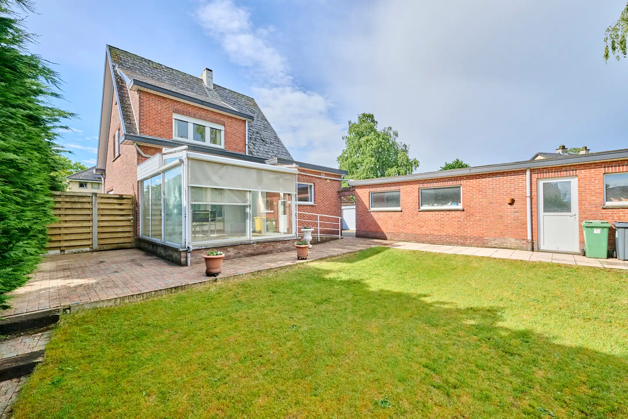 Residentieel gelegen woning op een ZO georiënteerd perceel foto 9