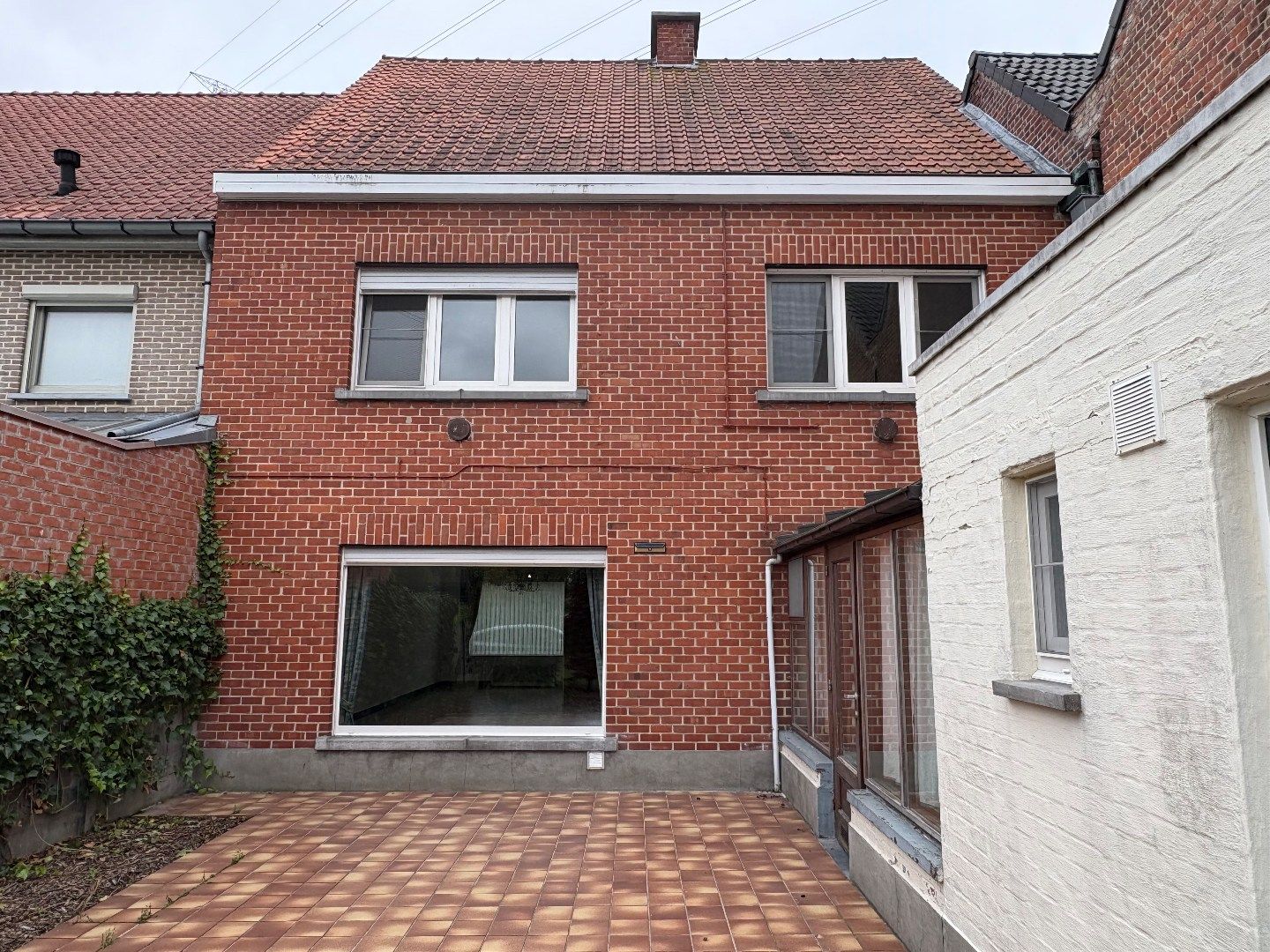 Sterke woning in beton met 3 garages, landelijke verzichten in Hulste. foto 18