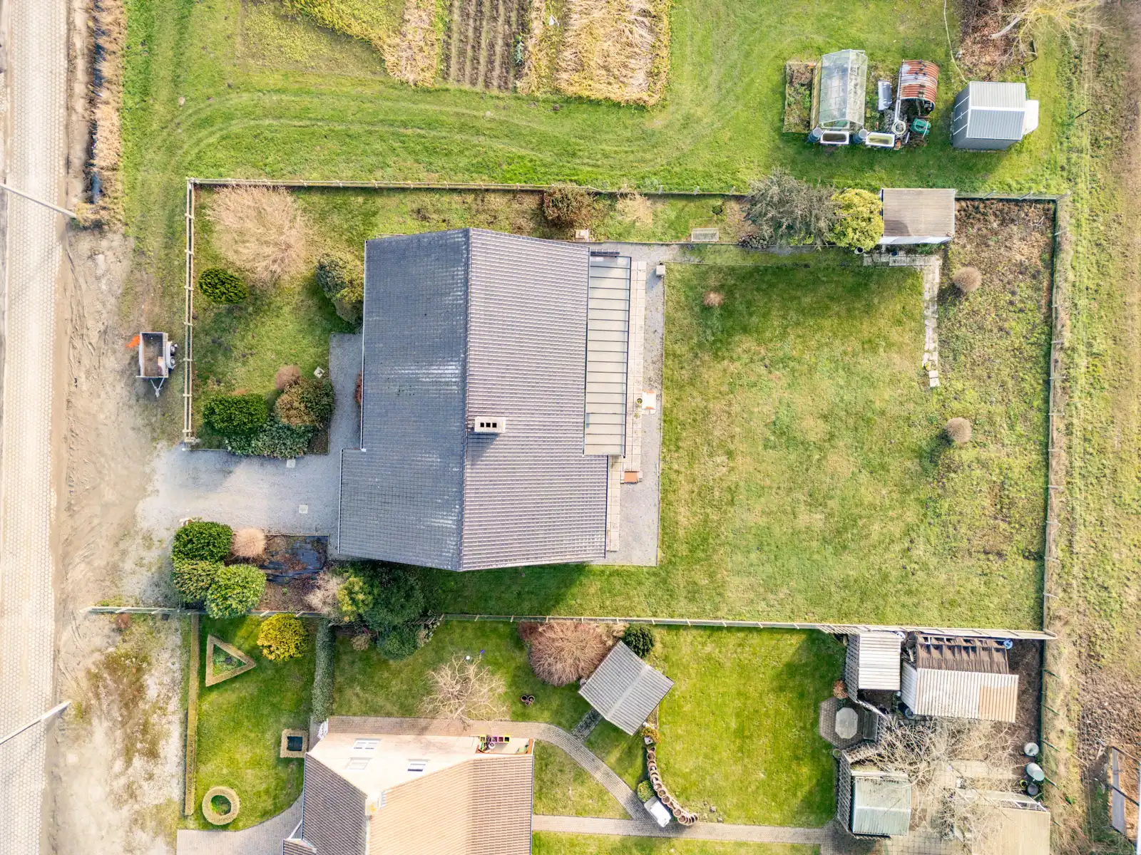 Landelijke villa met 3 slaapkamer, 2 badkamers en garage foto 28