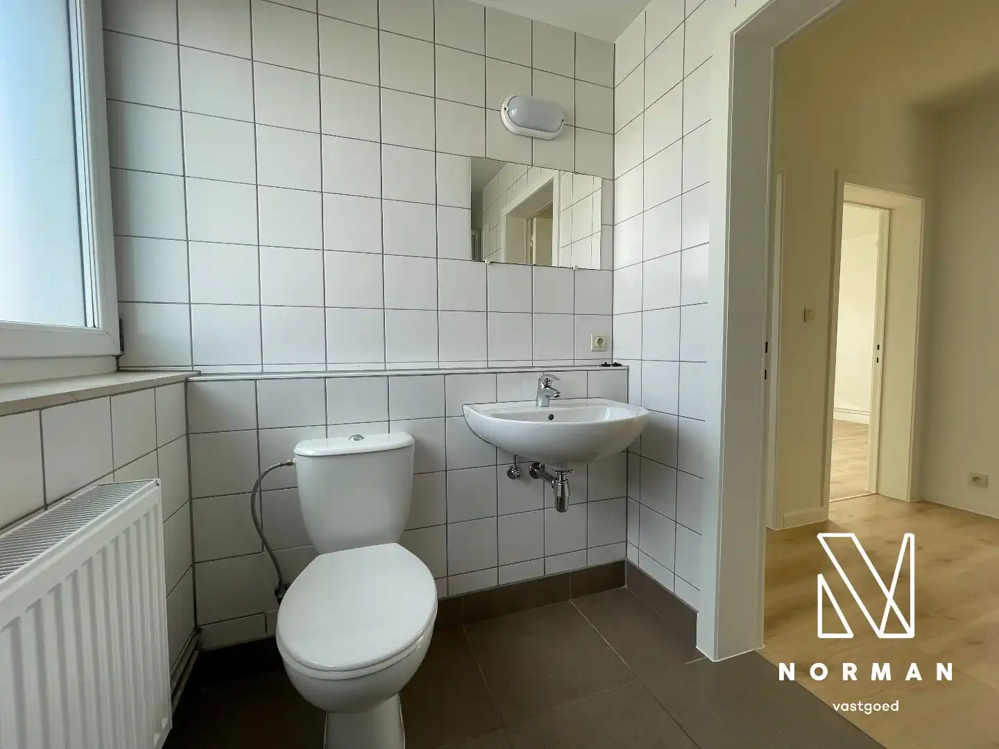 Instapklare, stijlvol gerenoveerde woning nabij het centrum van Kuurne foto 7