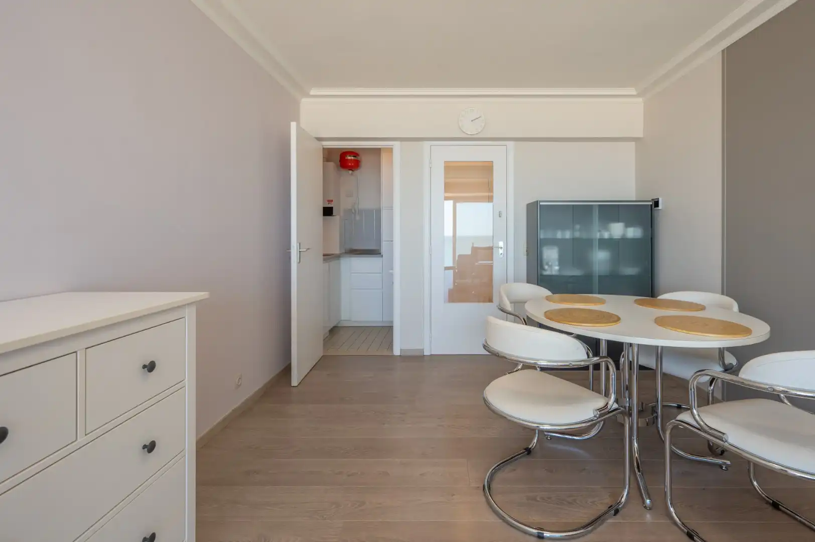 Instapklare studio op Zeedijk-Duinbergen met zeer mooi zeezicht. foto 6