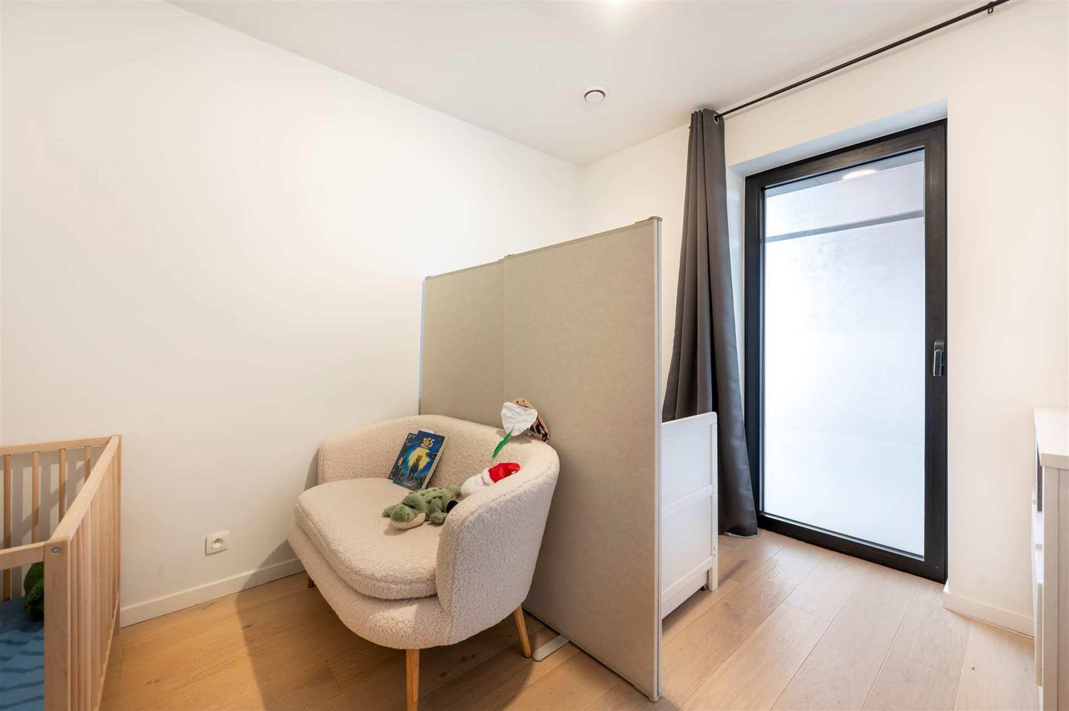 Ruim & modern appartement met groot terras in Steendorp foto 12