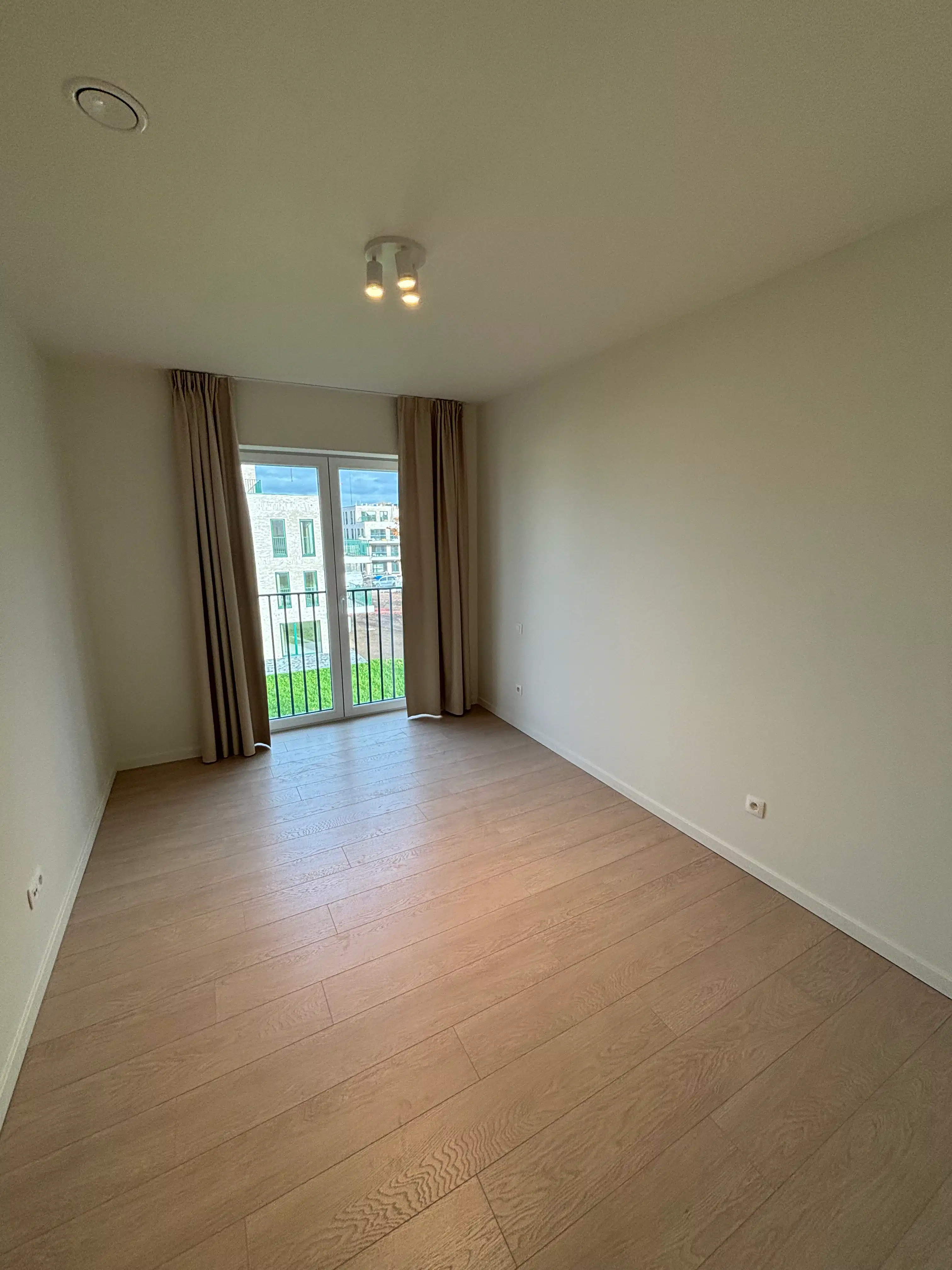 Rustig en Energiezuinig Wonen: Nieuwbouwappartement met 2 Slaapkamers en Bureau foto 7