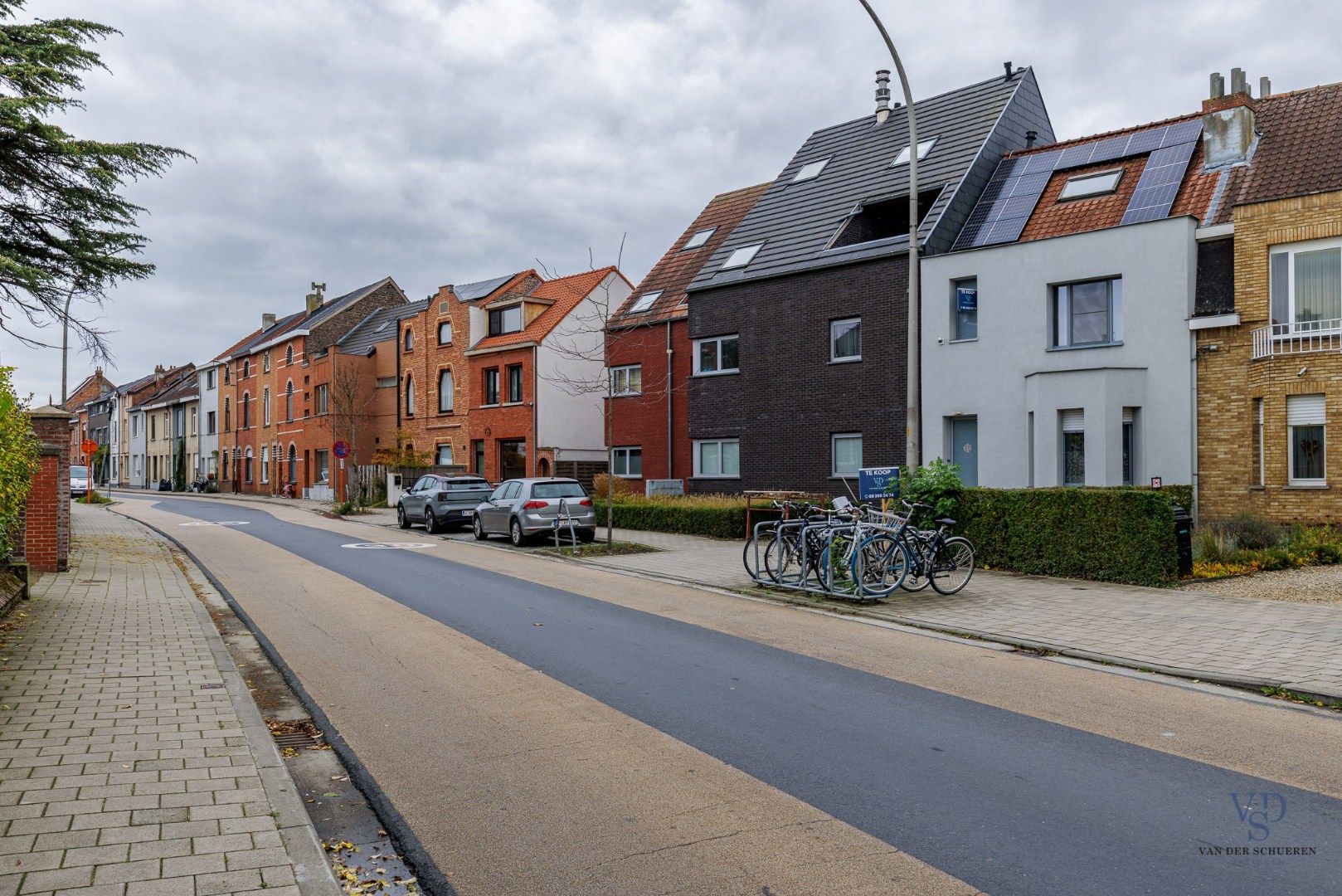 Energiezuinige woning met tuin (en 2 staanplaatsen). foto 26