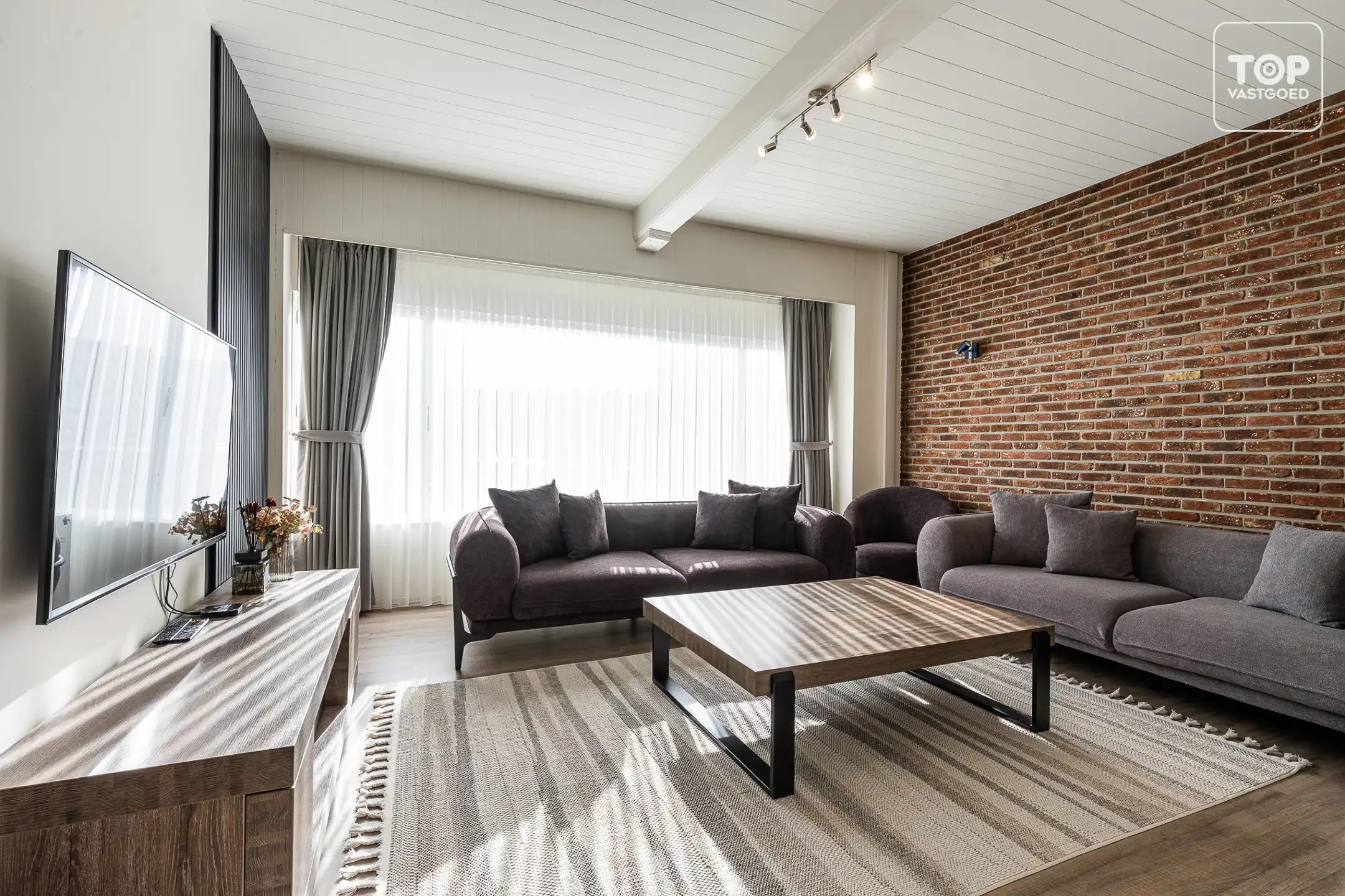 Instapklare woning met magazijn foto 9