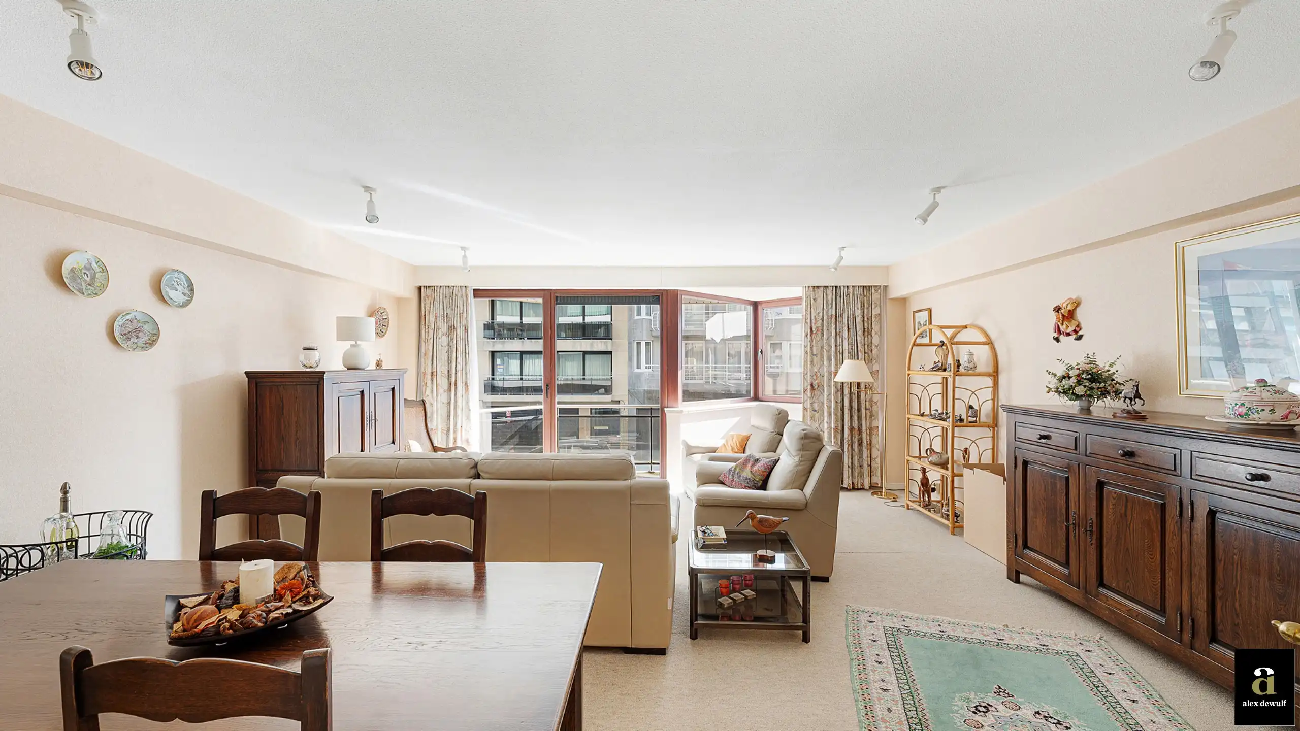 Goed gelegen appartement met zij zeezicht [Zwaluwenlaan]. foto 2
