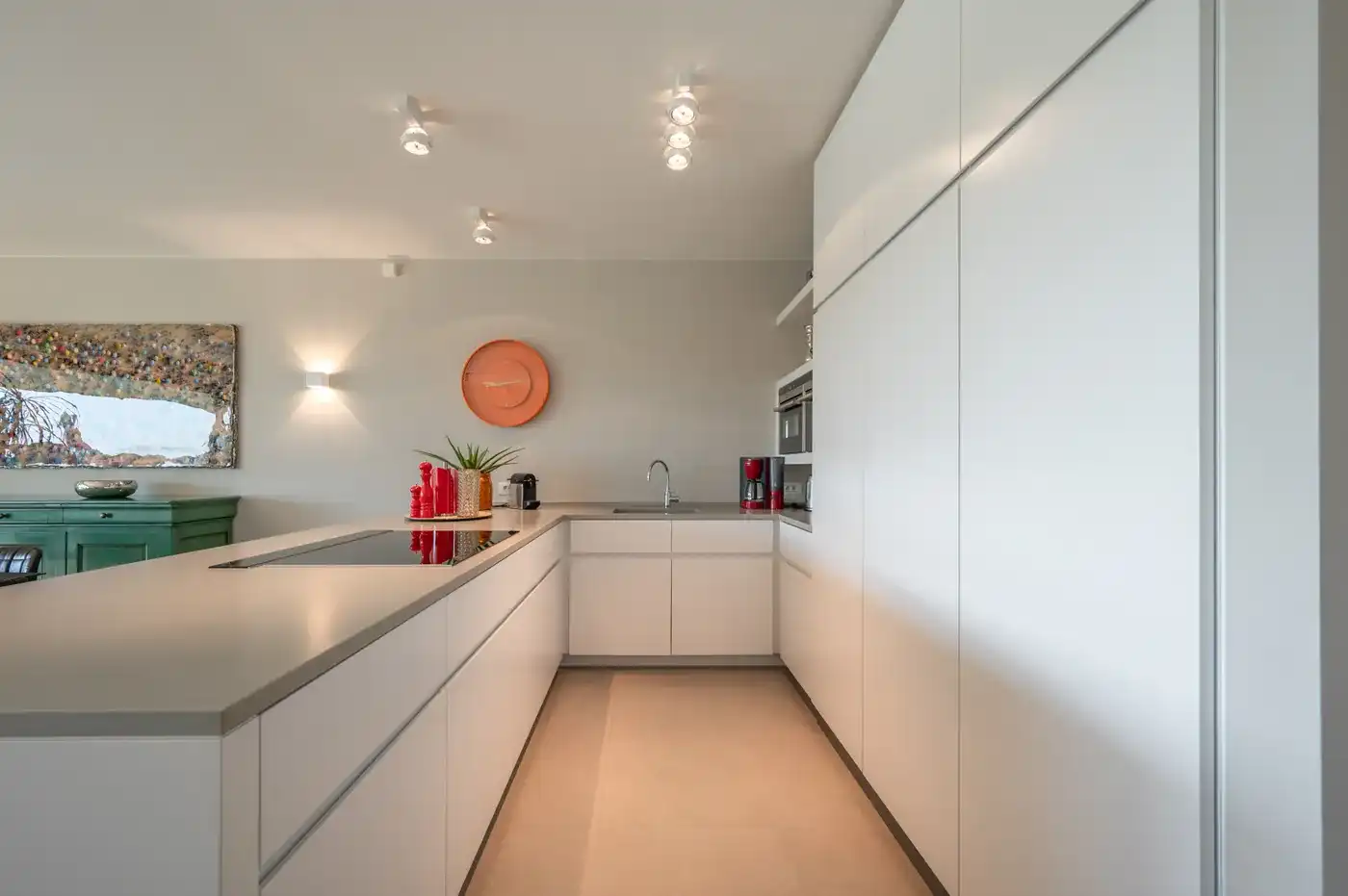 Uitzonderlijk ruim en breed appartement met zuidgericht terras en uniek zicht over het Zegemeer - dubbele garage foto 8