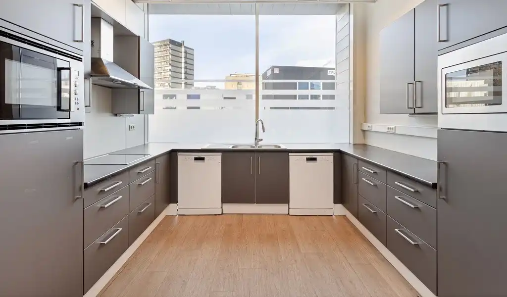 Instapklare kantoren te huur in Antwerp Ring Center foto 9